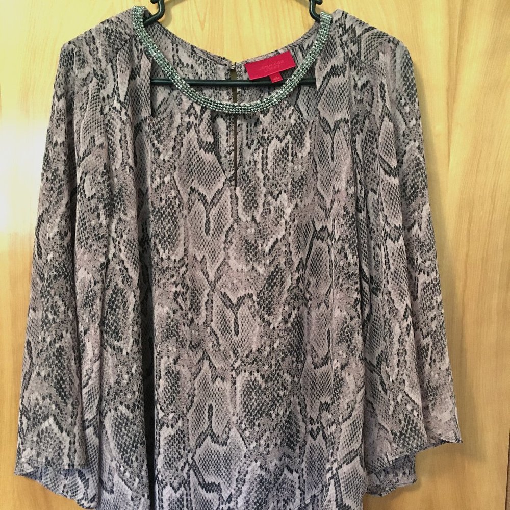 Jennifer Lopez blouse
